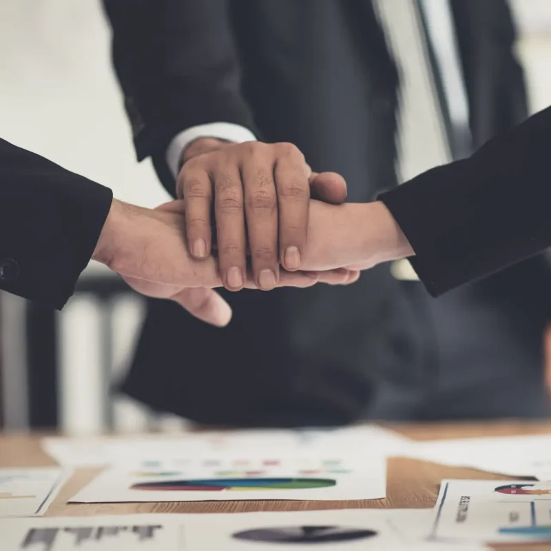 business consulting businessman meeting brainstorming report project analyze